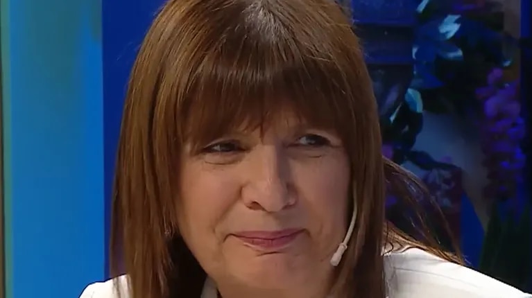 patricia-bullrich-hizo-reir-a-mirtha-legrand-con-una-particular-definicion-sobre-su-estilo:-“soy-media…”