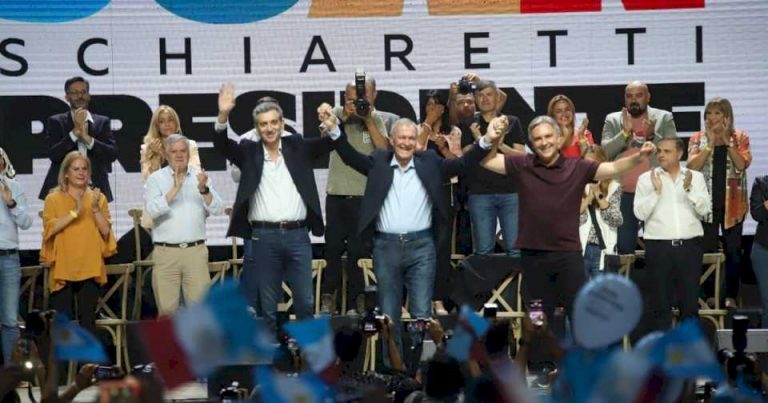 juan-schiaretti-cerro-su-campana-cruzando-a-bullrich-y-massa-pero-sin-olvidar-a-milei