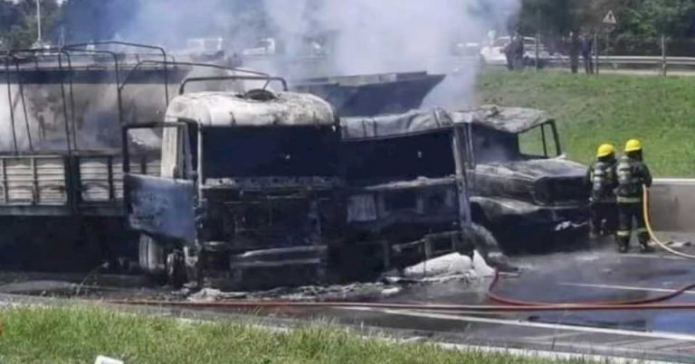 un-choque-e-incendio-de-tres-camiones-en-general-rodriguez-provoco-el-corte-total-de-la-autopista-del-oeste