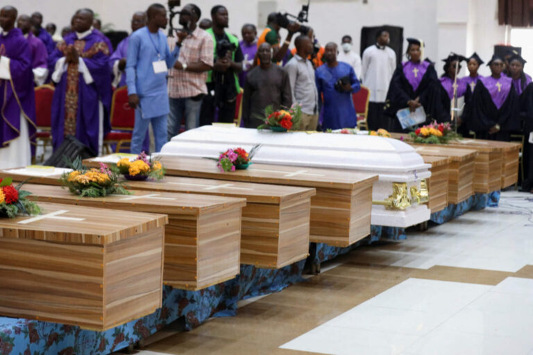 Decenas de cristianos fueron asesinados en Nigeria por terroristas islámicos