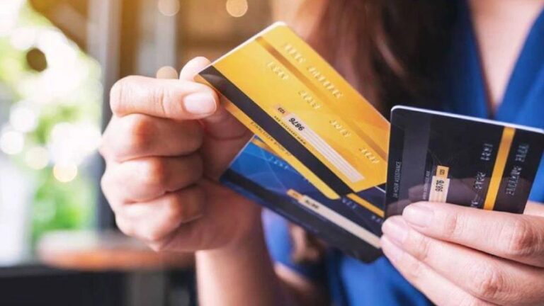 Familias cada vez más endeudadas: es récord la morosidad en el pago de las tarjetas de crédito