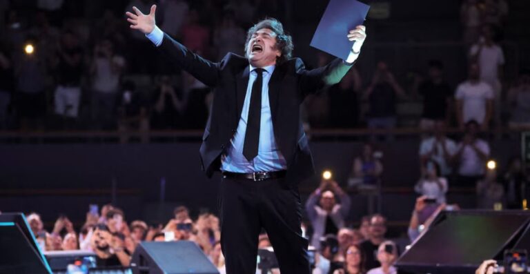 La gira de Milei. Gritos contra el socialismo y las palabras de Laje