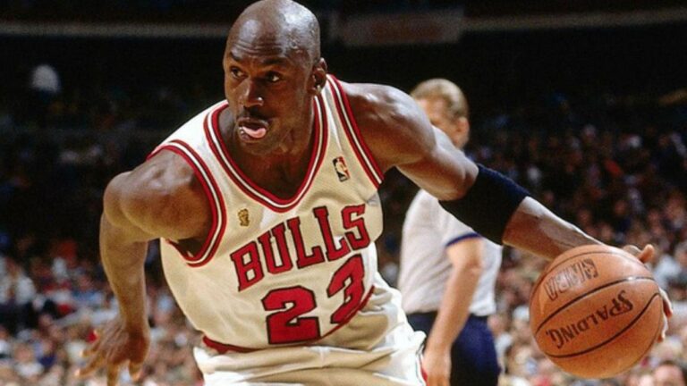 El millonario salario que tendrá Michael Jordan para volver a la NBA