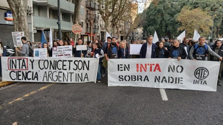 Diputados: el Frente de Izquierda reclama contra el ajuste en el INTA