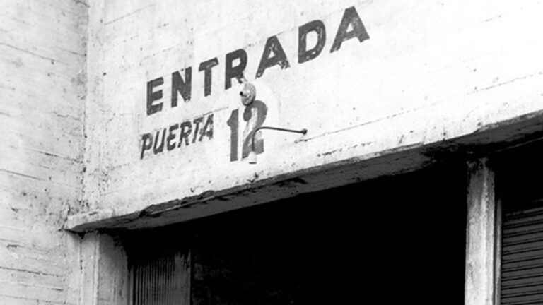 Una de las páginas más oscuras del fútbol argentino: a 57 años de la tragedia de la Puerta 12