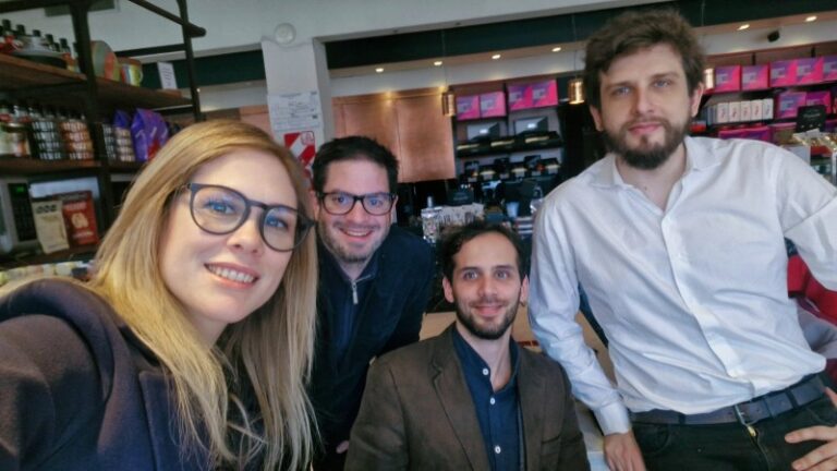 Los libertarios quieren armar el partido en Uruguay, pero se les complica juntar 1350 firmas