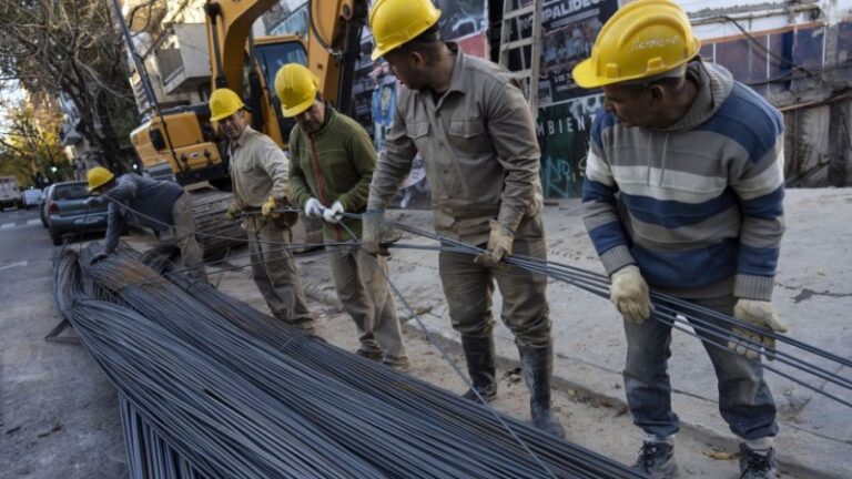 El costo de la construcción aumentó 22% en un año y la mano de obra subió casi un 50%