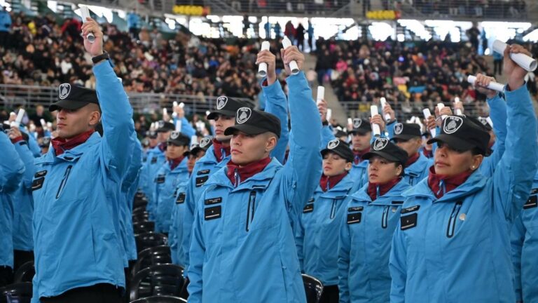 Salen a la calle 900 nuevos policías para reforzar la seguridad en la Ciudad