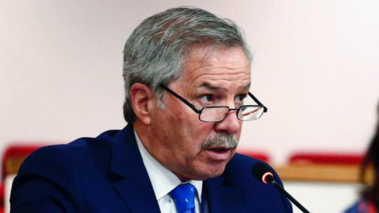 Felipe Solá: «Milei se queda sin cuerda, pero no sabemos cuánto le queda»