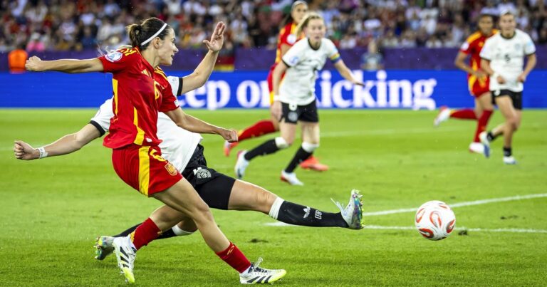 Aitana Bonmatí, de una cama de hospital a un gol histórico: España le ganó a Alemania y jugará por primera vez la final de la Eurocopa femenina