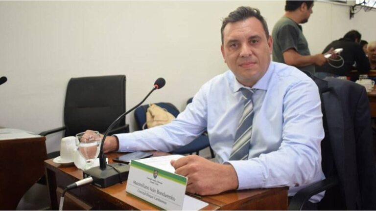 Confabulación en la Provincia: los chats filtrados que complican a los jefes policiales desplazados