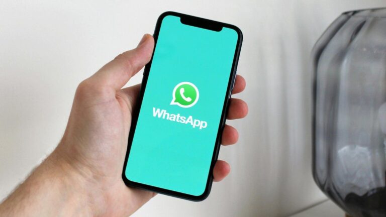 Vas a poder resumir tus chats con Inteligencia Artificial en WhatsApp: cómo funciona