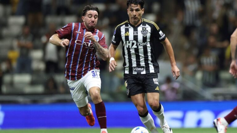 Copa Sudamericana: Godoy Cruz cayó sobre la hora ante Atlético Mineiro pero dejó la serie abierta