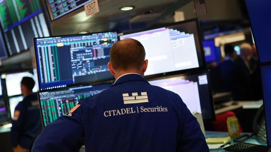 El riesgo país quiere perforar la barrera de los 700 puntos básicos: Cómo influye el frente electoral?