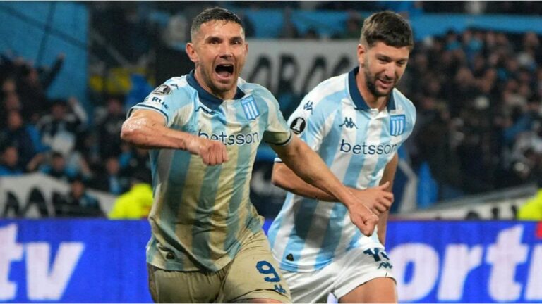 Racing logró un triunfo agónico ante Peñarol y está en cuartos de final de la Copa Libertadores
