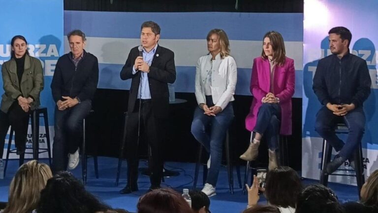 Axel Kicillof, en el cierre de campaña: «La única boleta que le pone un freno a Milei es la de Fuerza Patria»