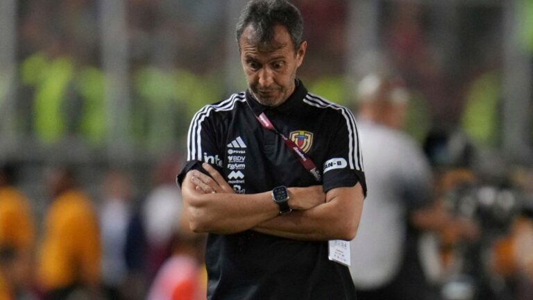 Tras no clasificar al Mundial, Fernando Batista dejó su cargo como DT de Venezuela