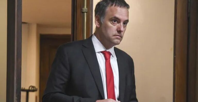 Reforma laboral. Adorni y la mesa política para ordenar las filas