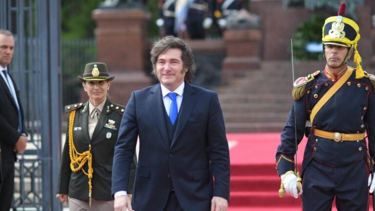 Javier Milei encabezó un homenaje a San Martín por el aniversario de su nacimiento