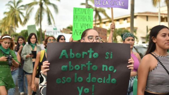 Aborto legal: se presentó un amparo colectivo para garantizar el acceso