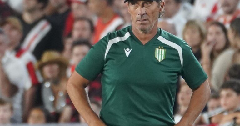 Banfield vs. Aldosivi, EN VIVO: a qué hora es, probables formaciones y cómo ver el partido del Torneo Apertura