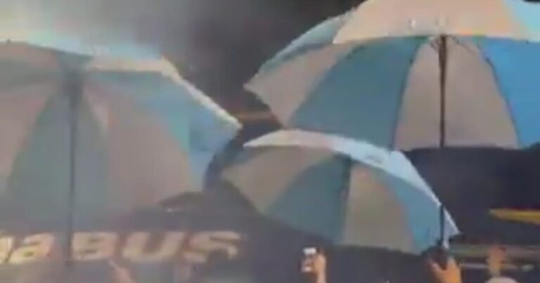 El tremendo recibimiento a Racing en Tucumán, a la espera de Costas