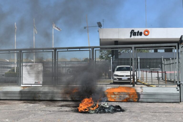 La Unión Industrial le atribuye la crisis del sector a las políticas económicas de Javier Milei