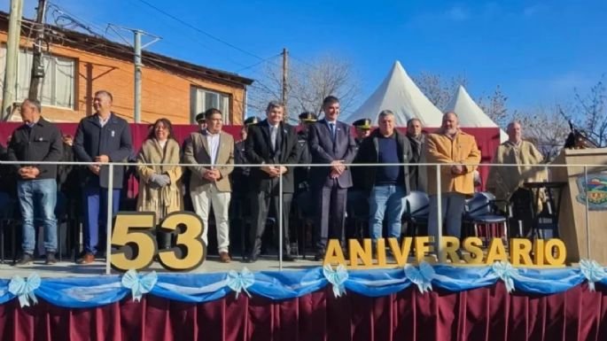 Acto oficial del 53° aniversario de San Patricio del Chañar con autoridades provinciales y municipales