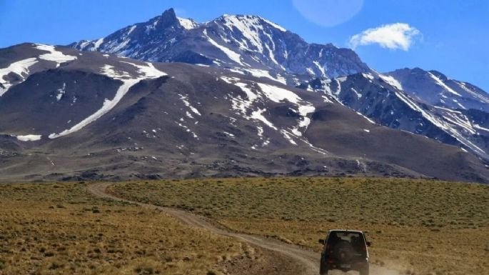Imagen del volcán Domuyo en el norte de Neuquén